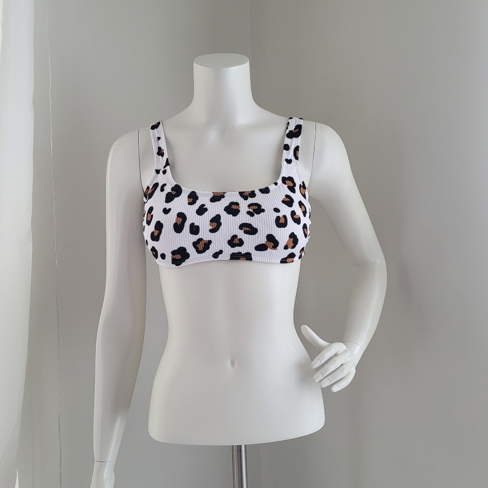 Xhilaration leopard print bikini top